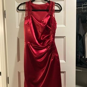 💃 Red cocktail sweetheart dress